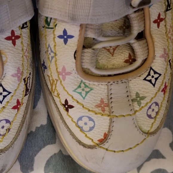 Louis Vuitton Takashi Murakami Sneakers - Picture 5 of 8